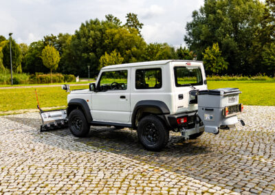 Suzuki Jimny Winterdienst weiß Umbau Winterdienstfahrzeug sofort lieferbar HWNtec